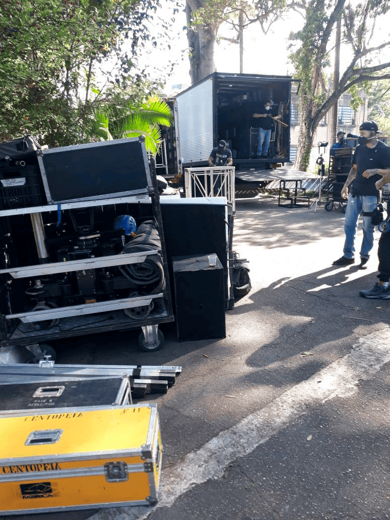 Transporte de mercadorias e equipamentos para feiras e eventos